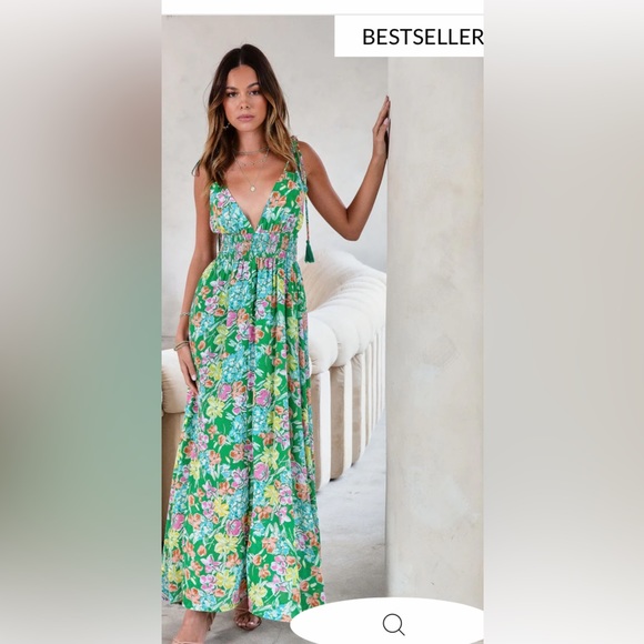 Dresses & Skirts - NWOT Maxi summer dress Medium and Large